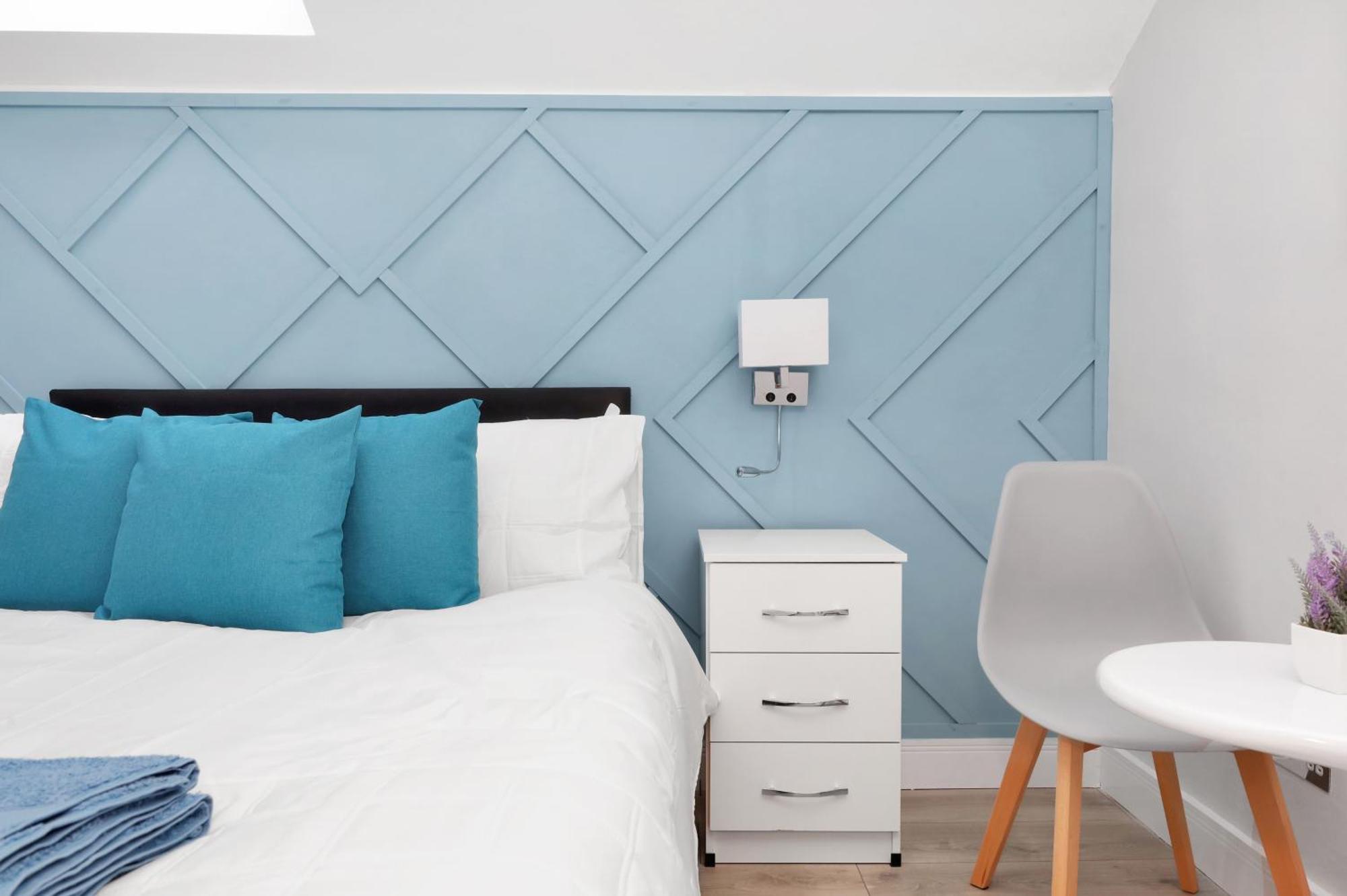 Waterside 4 Bed Apartment Londra Esterno foto