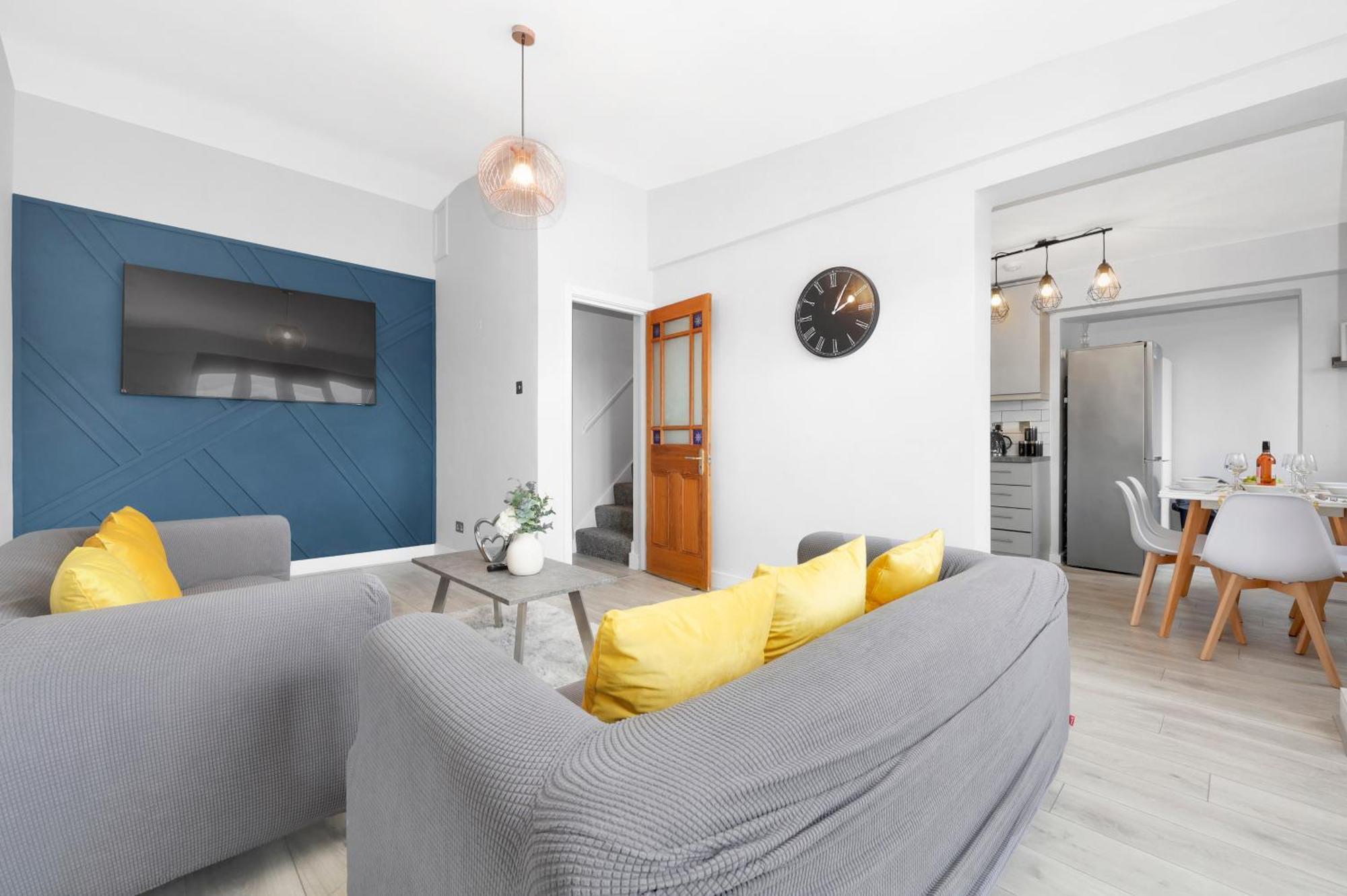 Waterside 4 Bed Apartment Londra Esterno foto