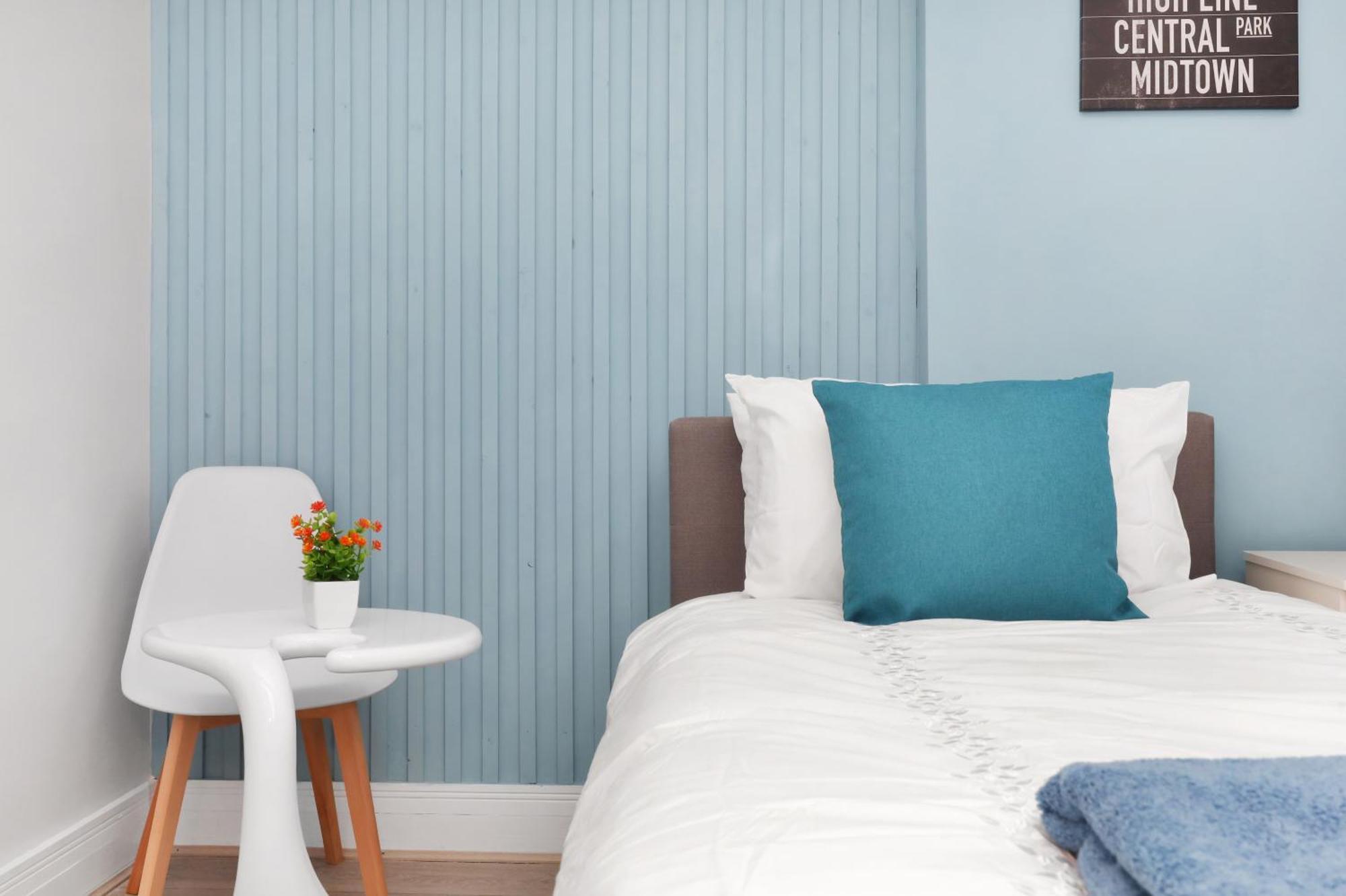 Waterside 4 Bed Apartment Londra Esterno foto