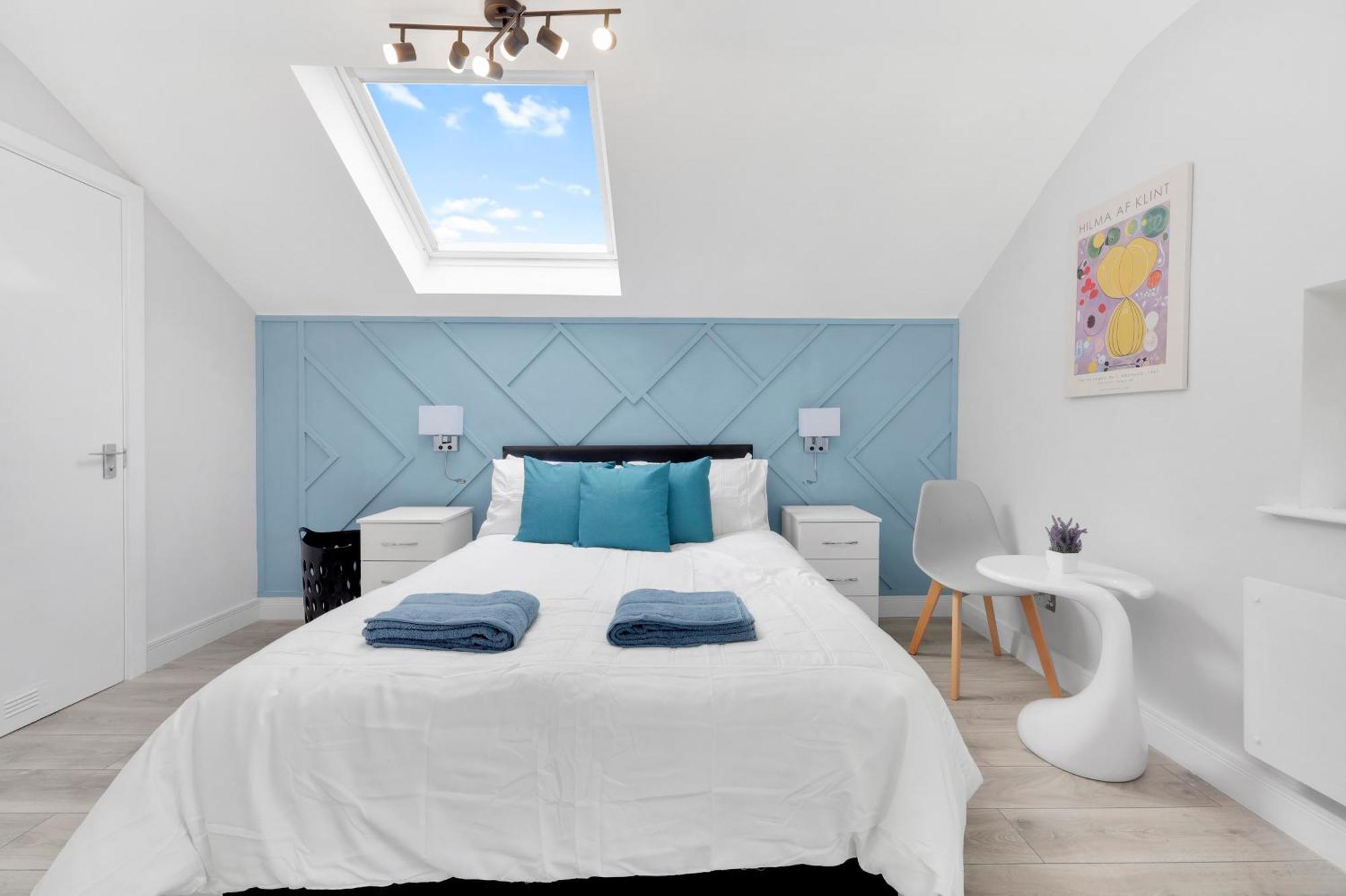 Waterside 4 Bed Apartment Londra Esterno foto